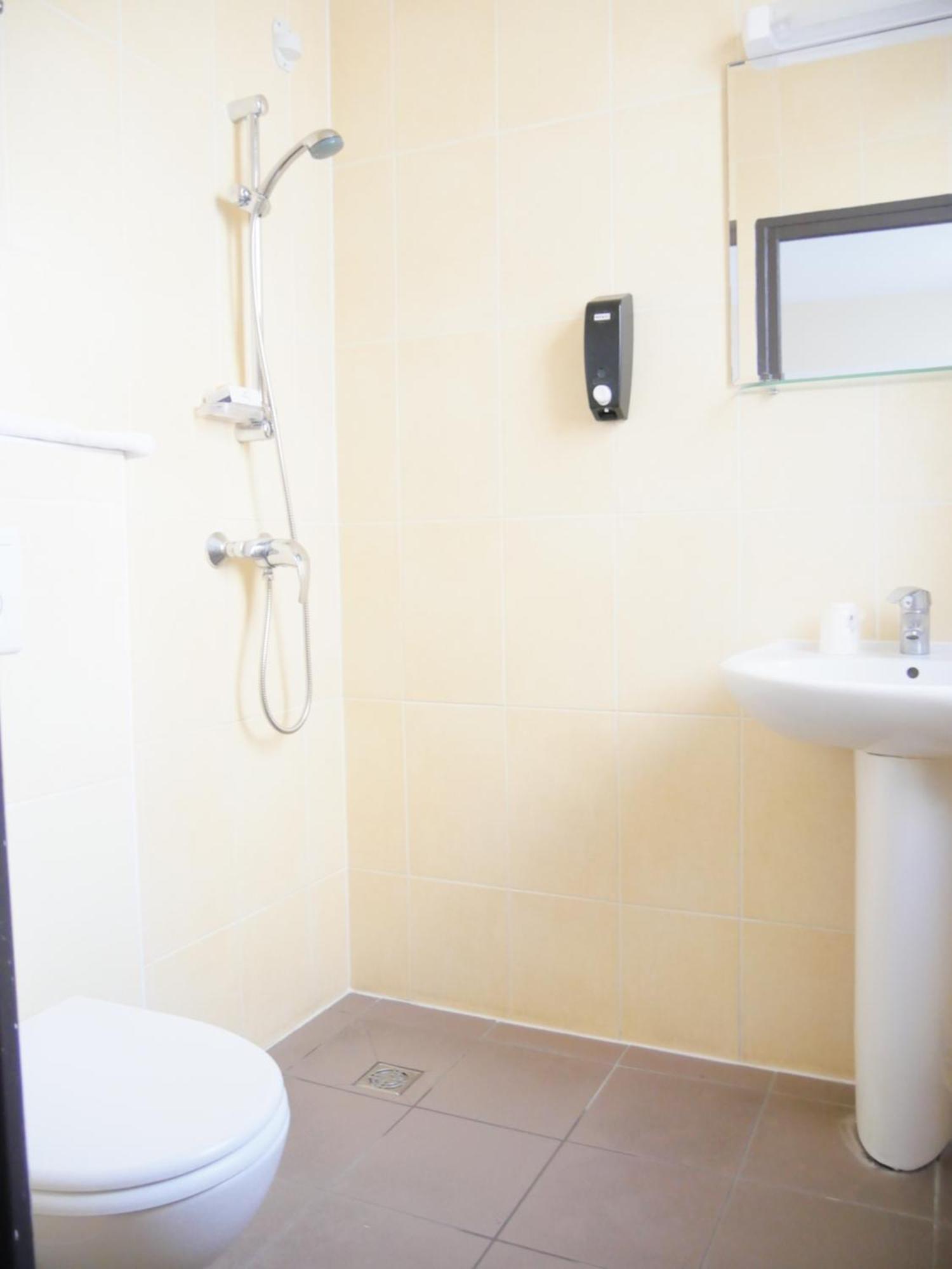 Des Bains A 10 Min De Paris Maisons-Alfort