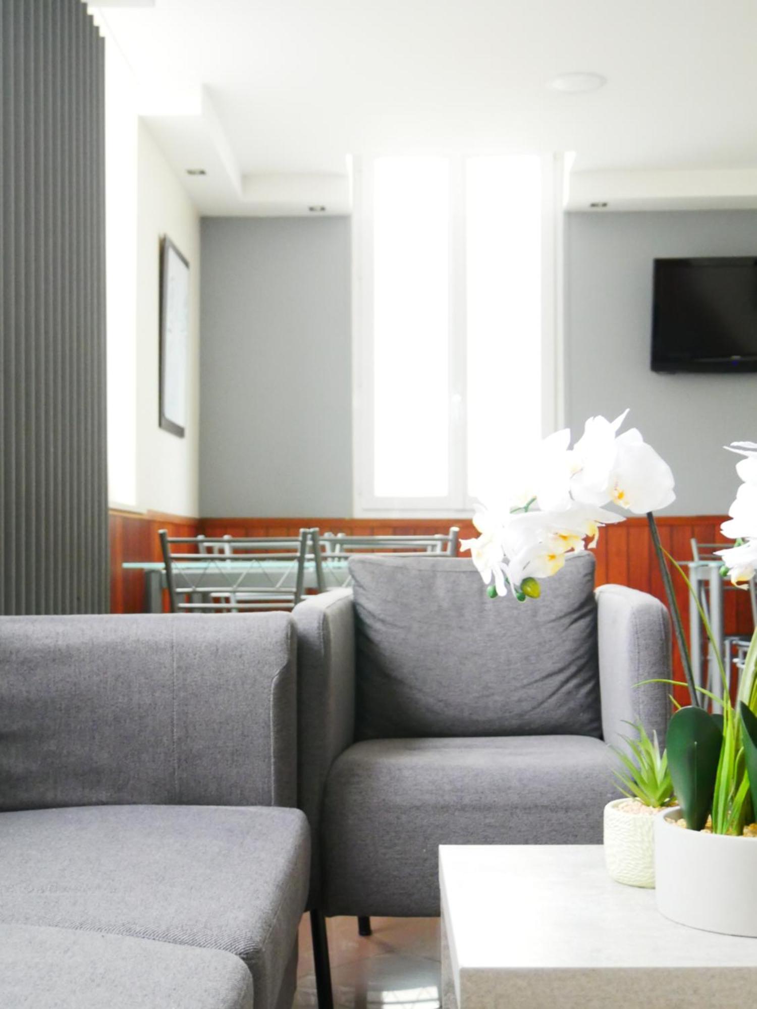 Des Bains A 10 Min De Paris Hotel 2*