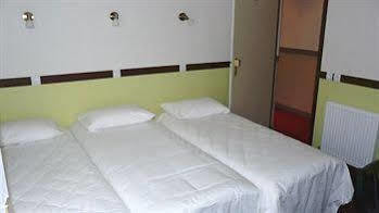 Hotel Des Bains A 10 Min De Paris